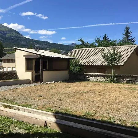 Villa Maison Neuve Proche De Barcelonnette