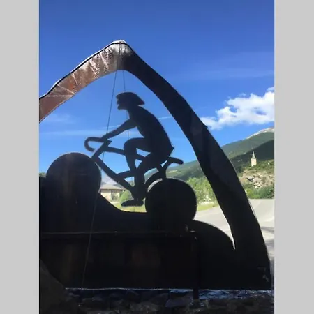 Maison Neuve Proche De Barcelonnette * Jausiers